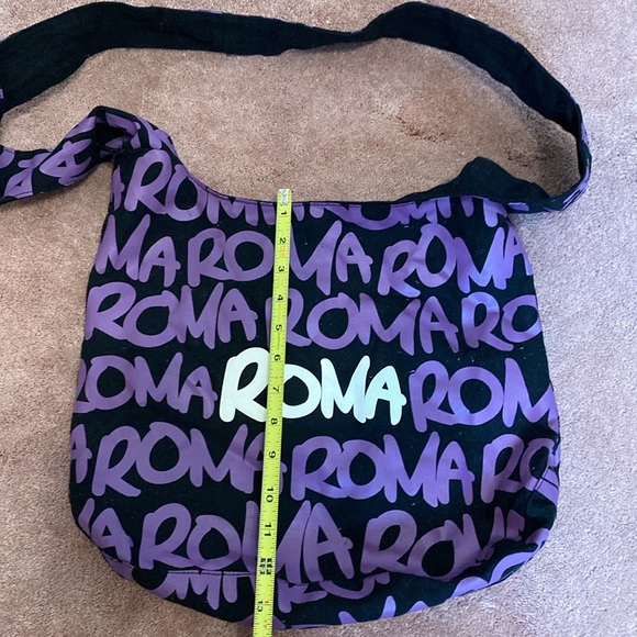 Robin Ruth ‘Roma’ Rome Over the Shoulder Travel Bag - Picture 8 of 8